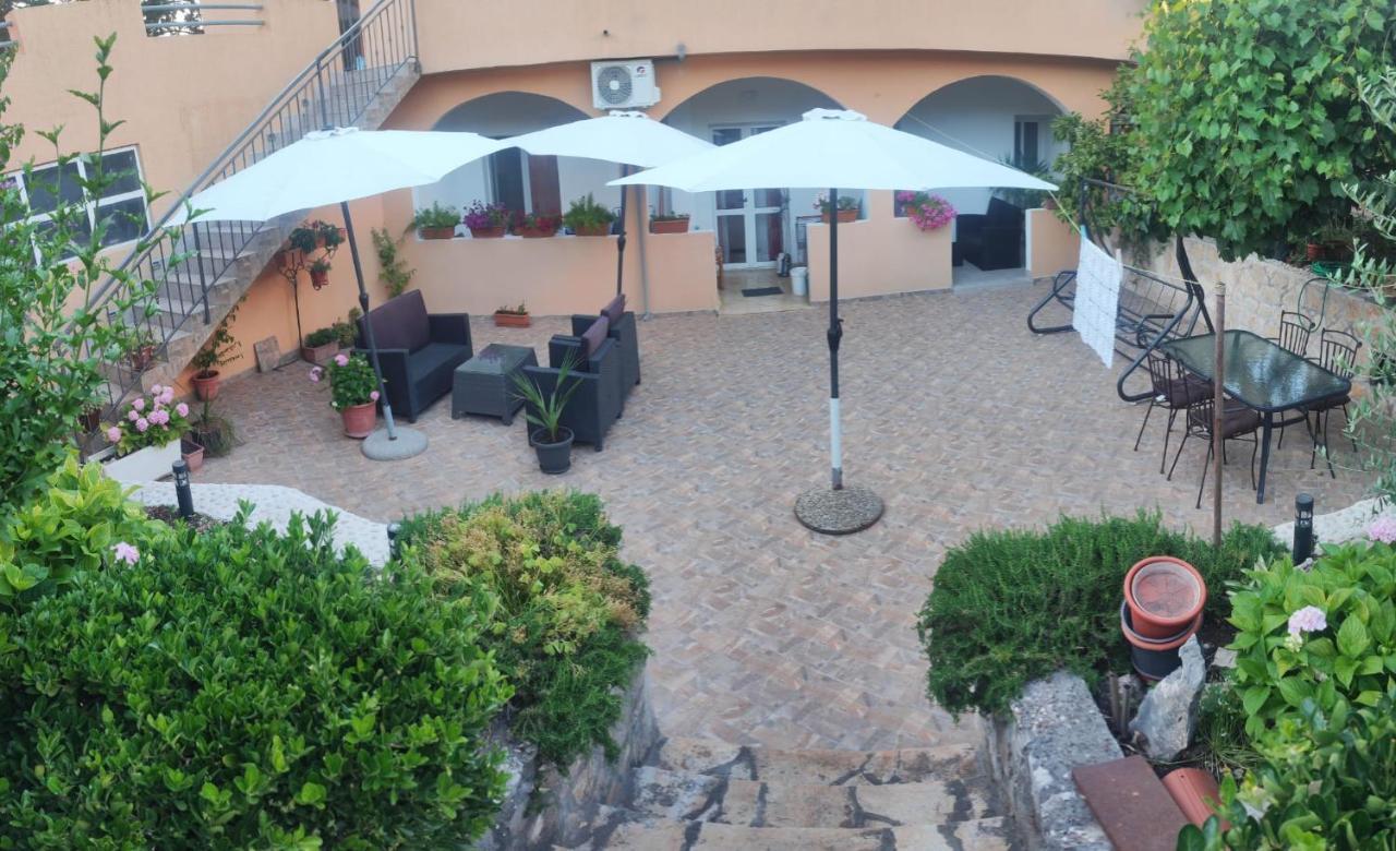 Apartments Pharia Jelsa (Hvar) Exterior foto